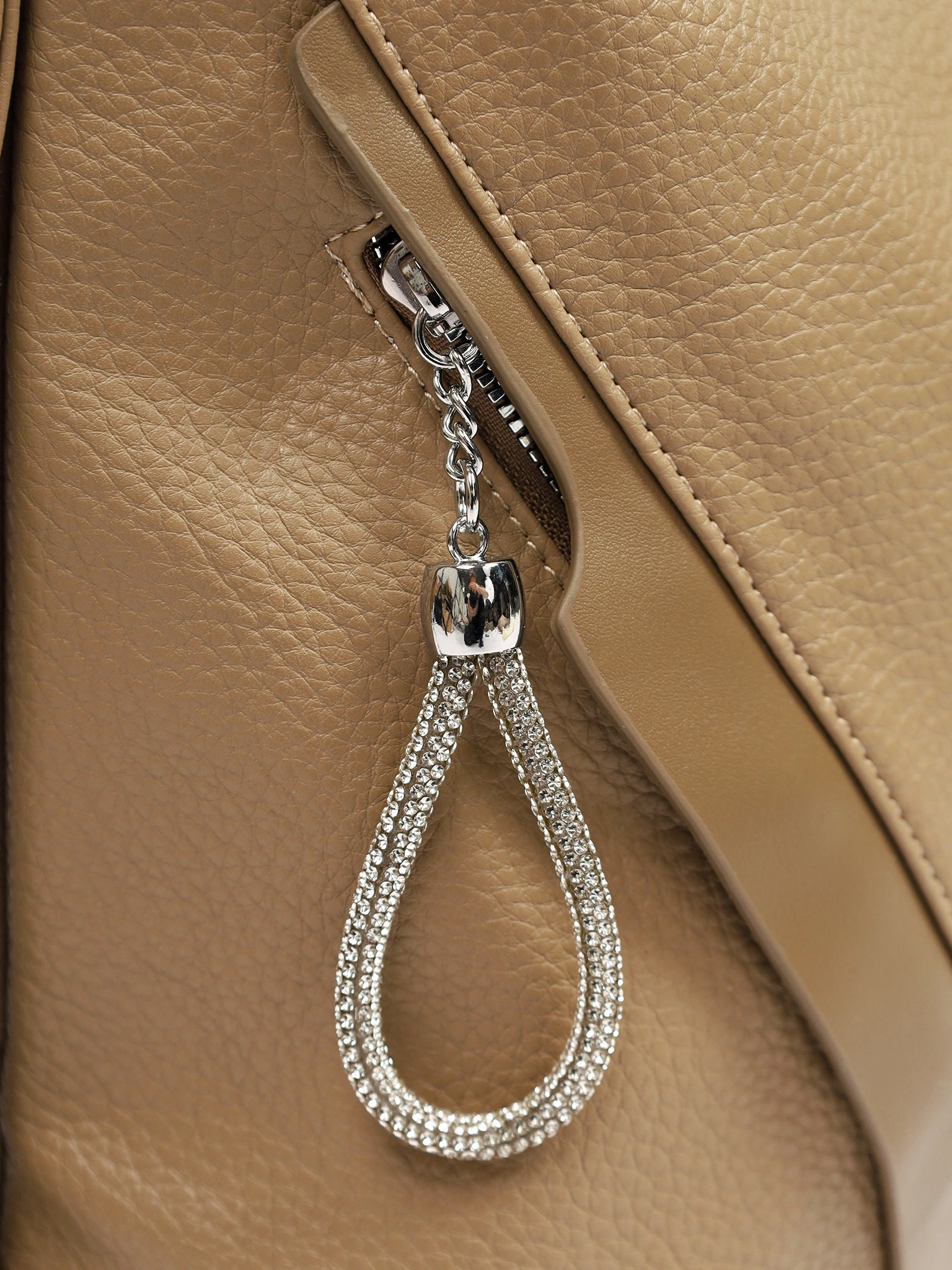 Сумка-шоппер с декоративными пуллерами со стразами в ассортименте